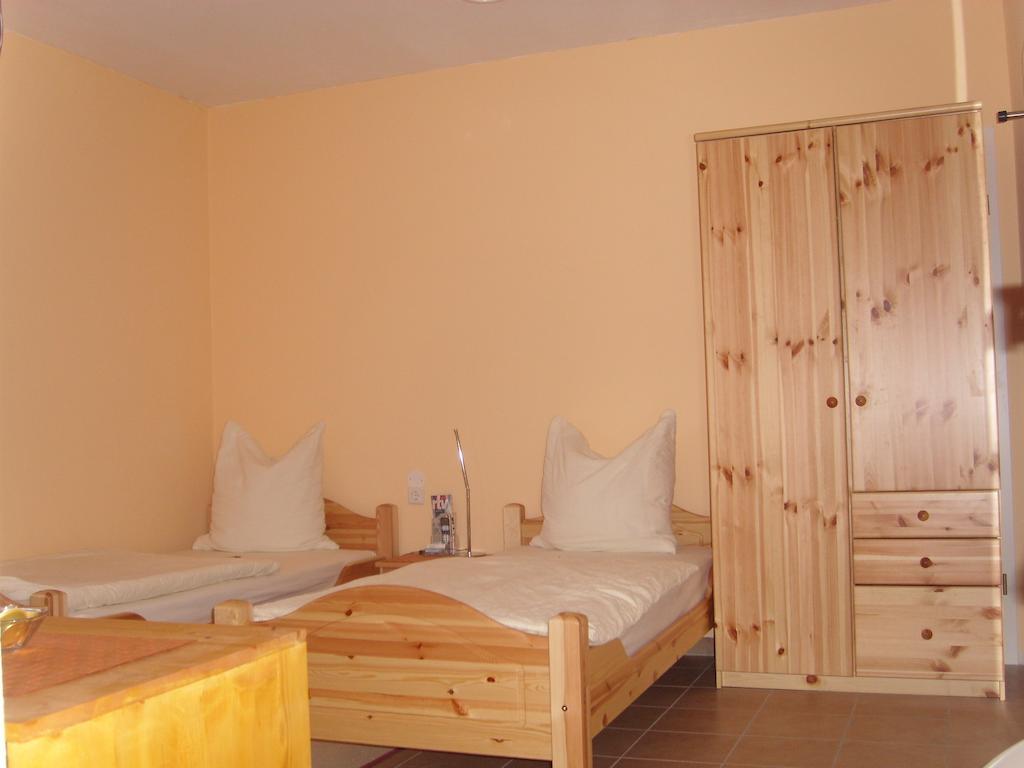 Gaestehaus Am Reiterhof Mutschler Donzdorf Room photo